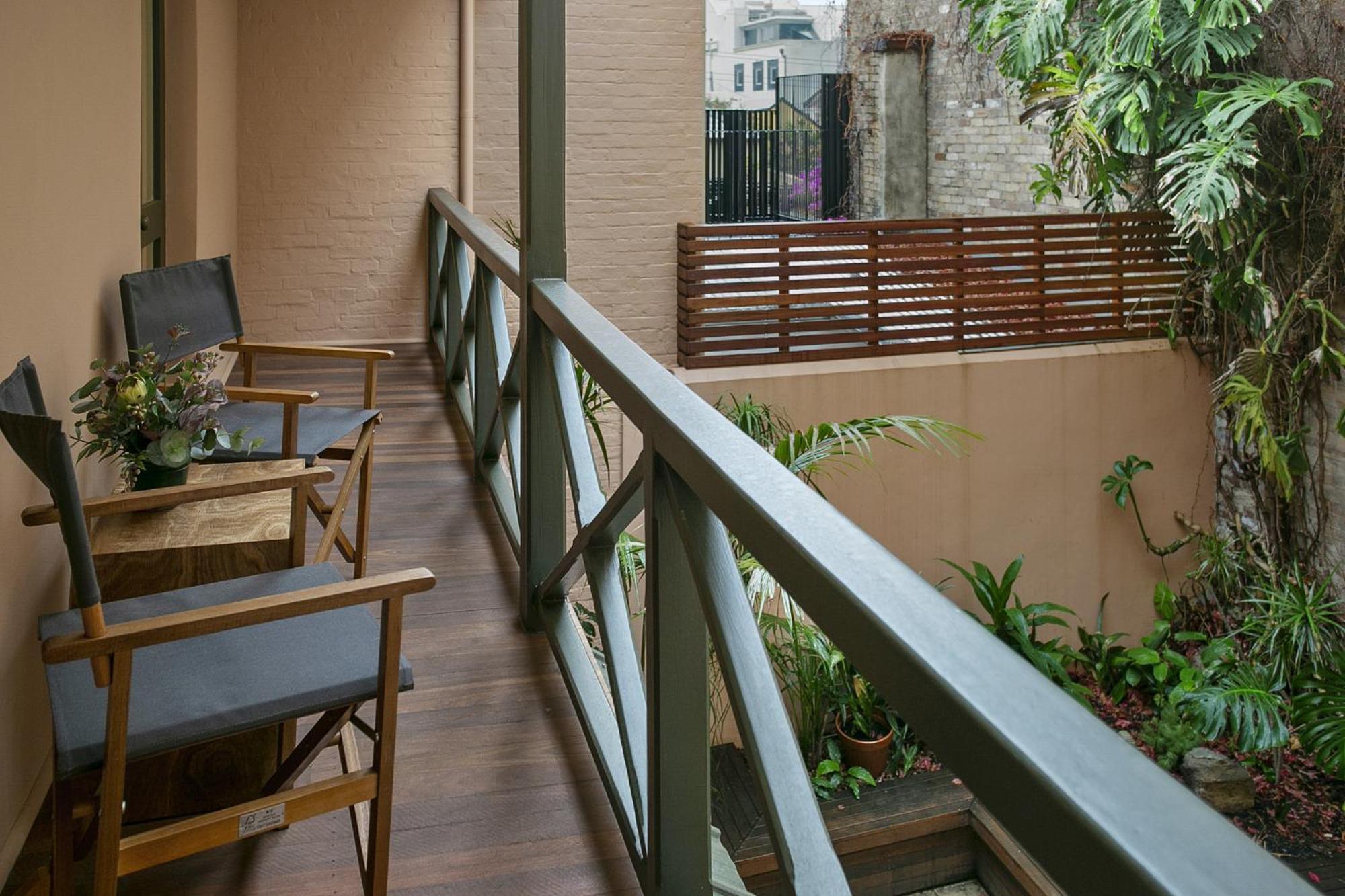 Family Terrace Home Close To Oxford Street And Cbd Sydney Exterior photo